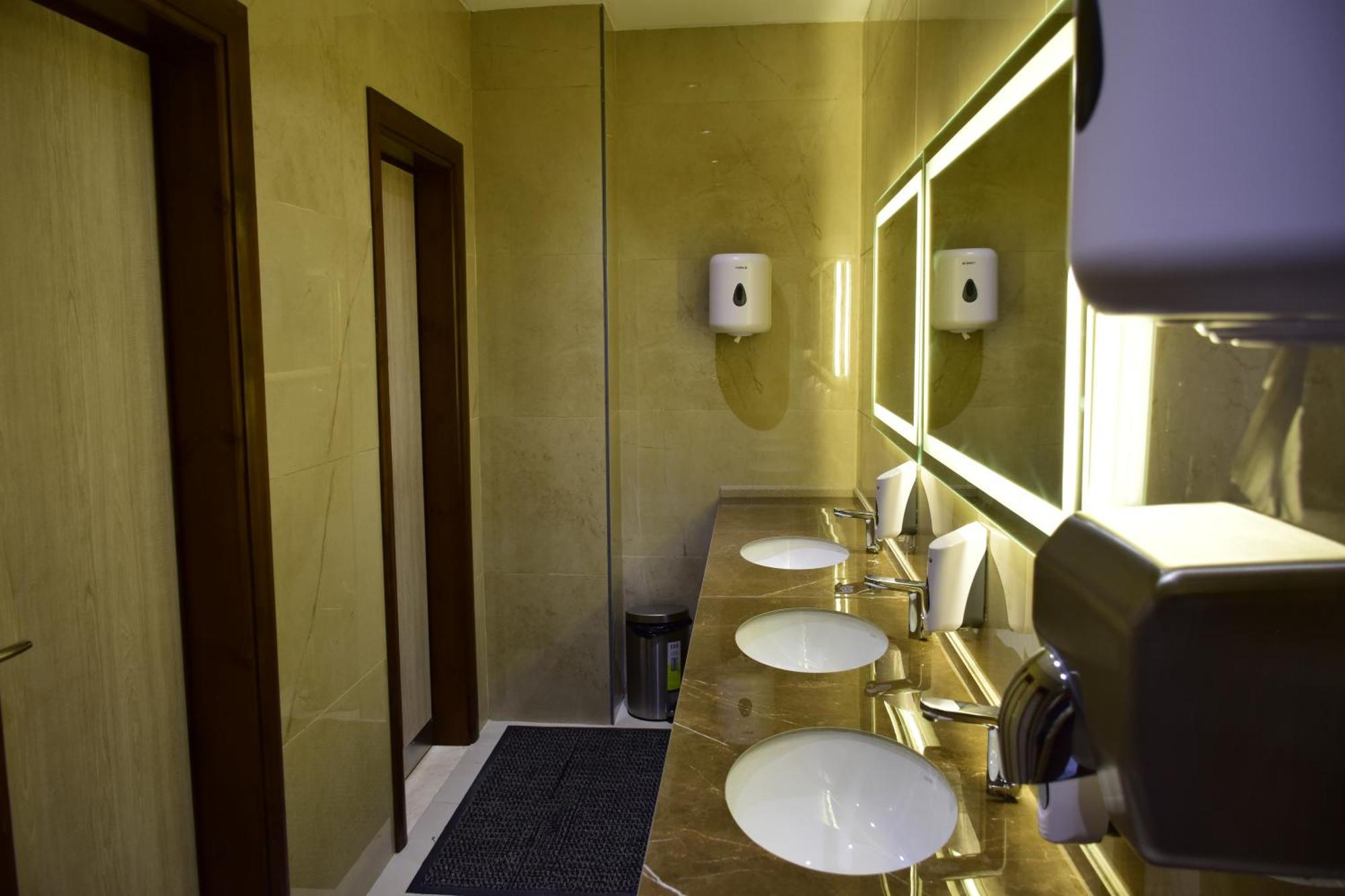Soho Midtown Hotel Ash Shumaysani Buitenkant foto